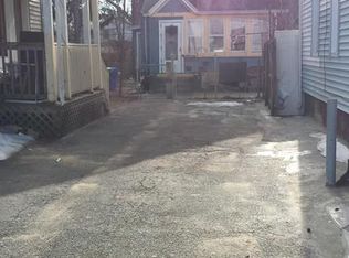 61-R Tyler St, Springfield, MA 01109