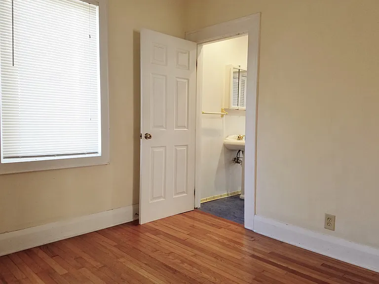 506 W Paris St — Photo 17