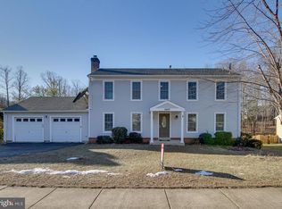 5400 Hampton Forest Way, Fairfax, VA 22030