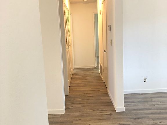 3rd image of 8012 Linden Lime Ct