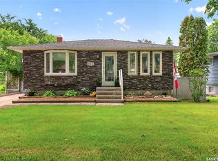 653 Duffield St W, Moose Jaw, SK S6H5J2