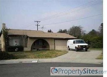 1st image of 2204 S Elderberry Ave