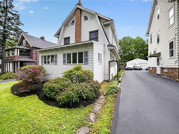 4th image of 213 Hickok Ave