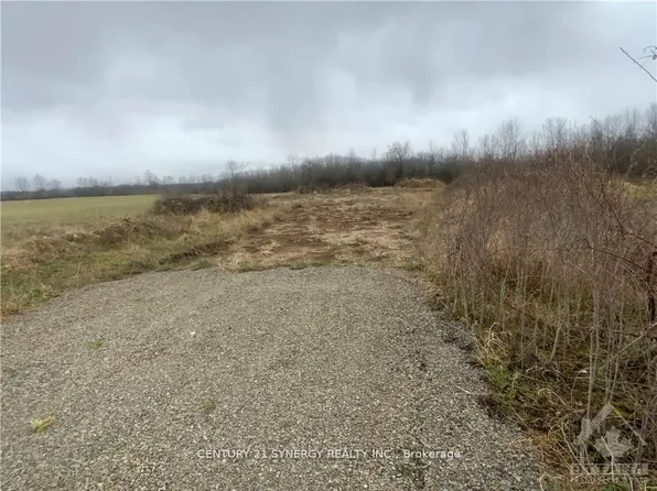 14 Otter Lake Rd, Rideau Lakes, ON K0G 1L0