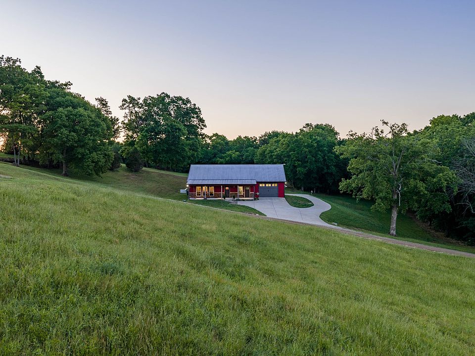 4th image of 3210 Morel Rd