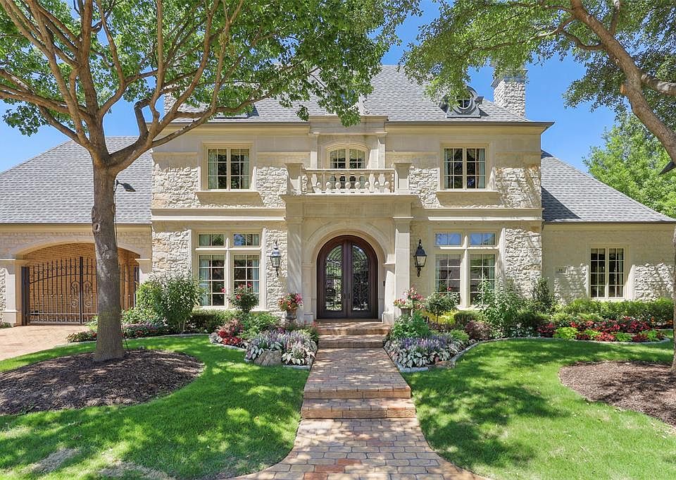 1st image of 16 Armstrong Dr