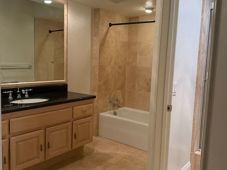 48 Mardi Gras Ct — Photo 3