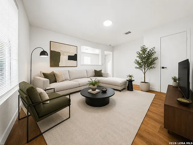 7664 Oak Chase — Photo 6