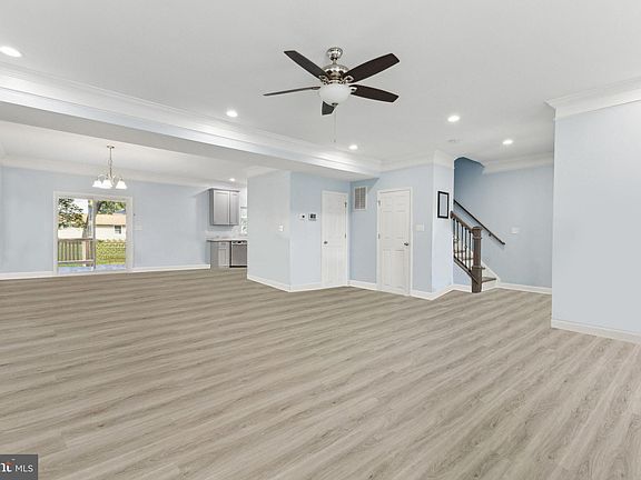 5th image of 2470 24th St