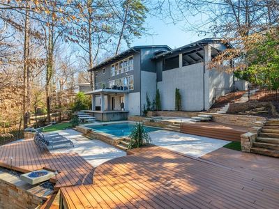 1304 Bernadette Ln NE, Atlanta, GA, 30329