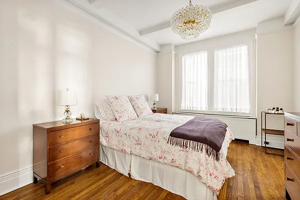 Sold by Compass | media 17