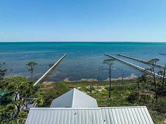 3rd image of 257 Bay Hibiscus Dr