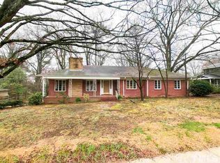 814 Woodburn Rd, Raleigh, NC 27605