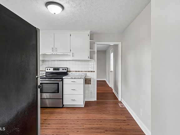 5th image of 1457 Belmont Dr
