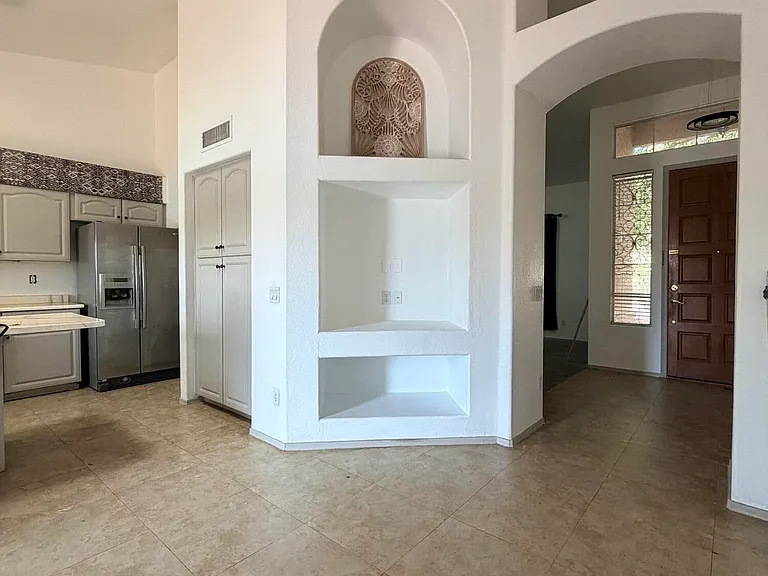 5215 W Tonopah Dr — Photo 5