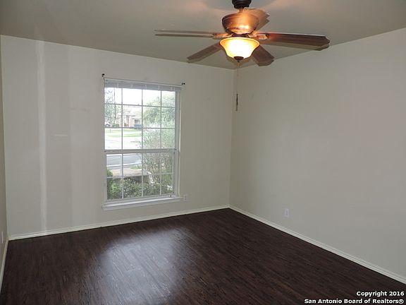 4th image of 7427 Lacey Oak Path