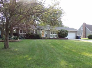 320 Longview Dr, Waterloo, IA 50701