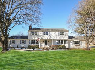 1 Horseshoe Rd, Whitehouse Station, NJ 08889