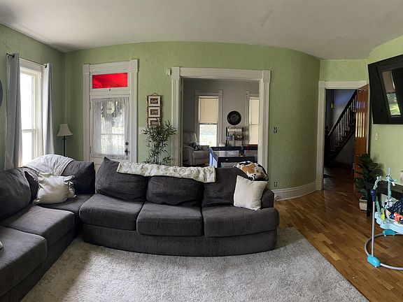 3rd image of 846 Grant St