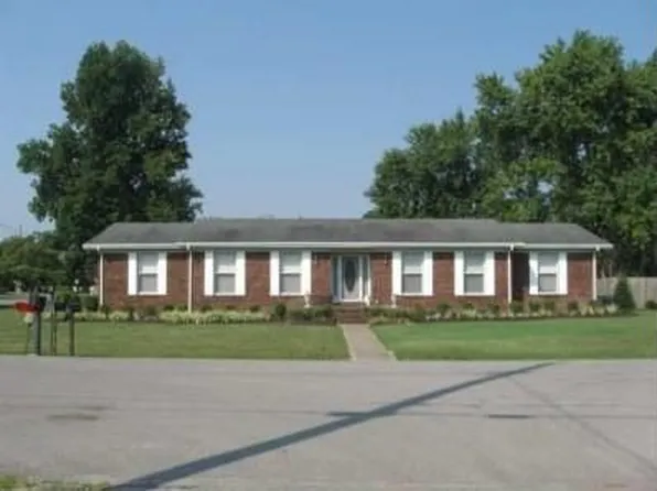 923 Owen Dr, Hopkinsville, KY 42240