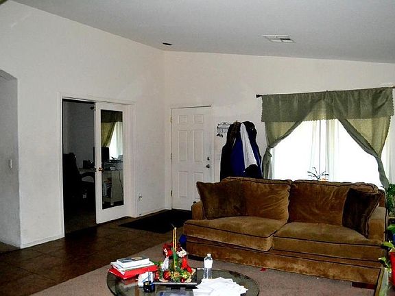 4th image of 8023 S 51st Dr
