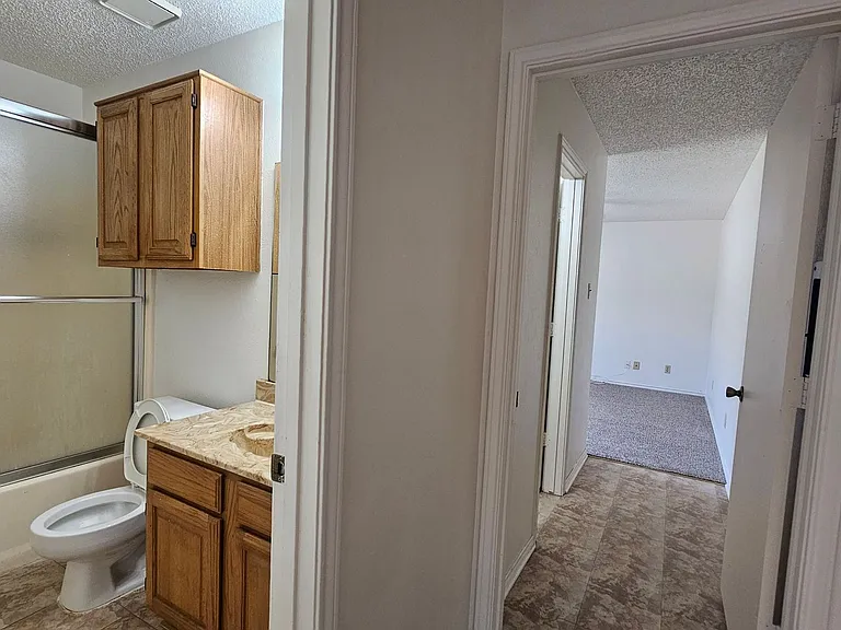 544 E Windsor Dr — Photo 19