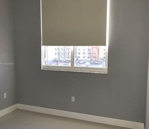 3rd image of 2775 NE 187th St Ph 14