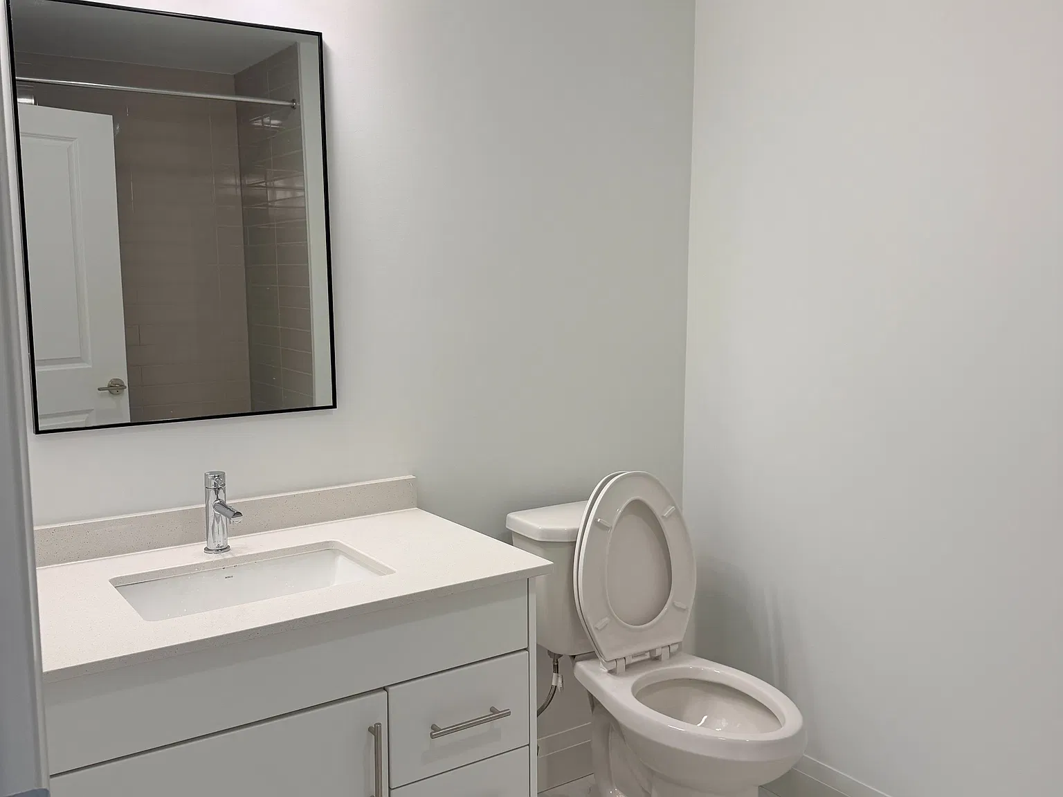 2 bed, $2,000 — Photo 4