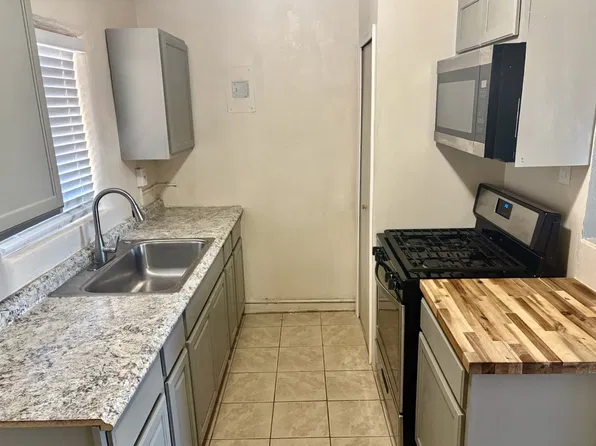 4404 2nd St NW, Albuquerque, NM 87107