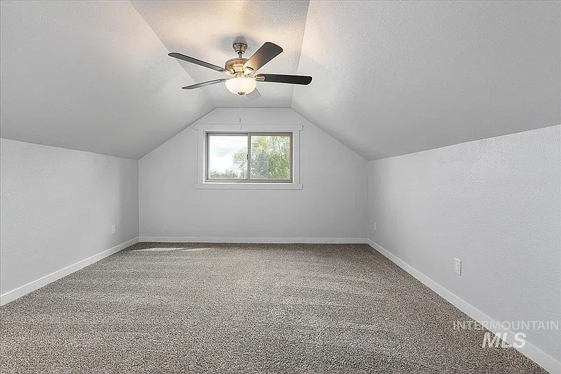 1 bed, 1.0 bath, 177 sqft, $850 — Photo 1