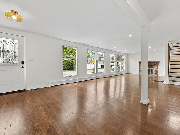 2nd image of 1 Frances Rd