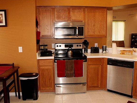4th image of 30739 Midtown Ct