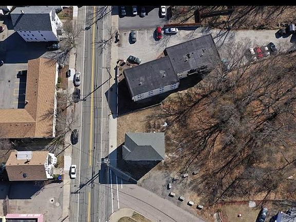 2nd image of 436 Smithfield Ave
