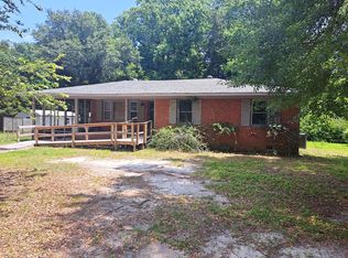 15 Pineneedle Ct, Sumter, SC 29150