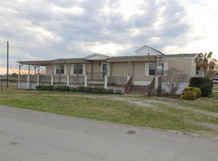 204 Edgewater Ct, Cape Carteret, NC 28584