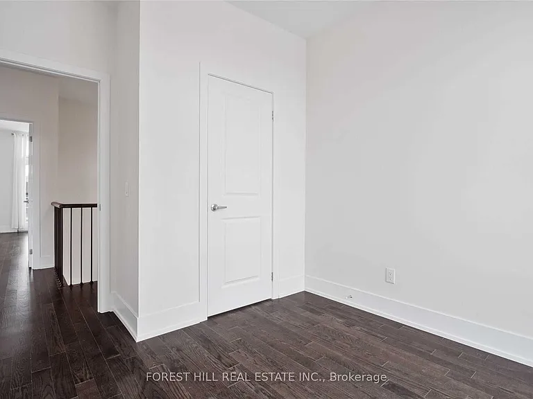 9144 Bathurst St — Photo 25
