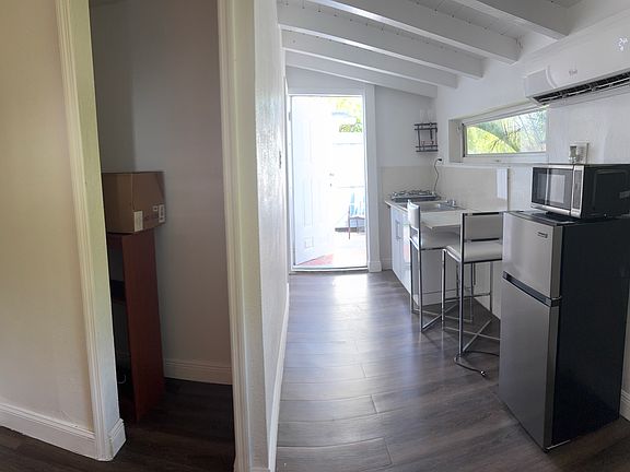 3rd image of 19530 Belview Dr #1