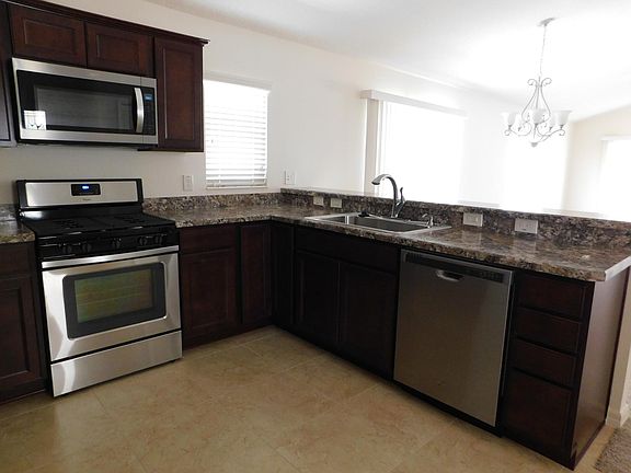 3rd image of 5776 Honeysuckle Ave