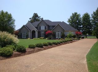 219 Willow Green Dr, Jackson, TN 38305