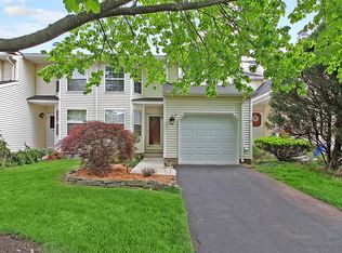 49 Arapaho Trl, Branchburg, NJ 08876