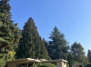 641 SW 199th Pl, Seattle, WA 98166