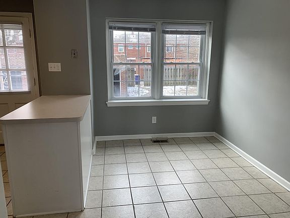 5th image of 1345 W 7th Ave