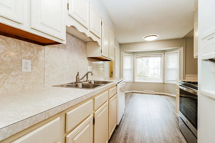 212 Woodward Blvd — Photo 5