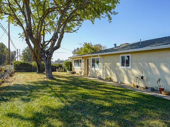 5th image of 7377 Paddon Road