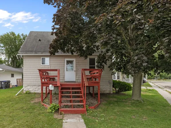 127 Spruce St, Neenah, WI 54956