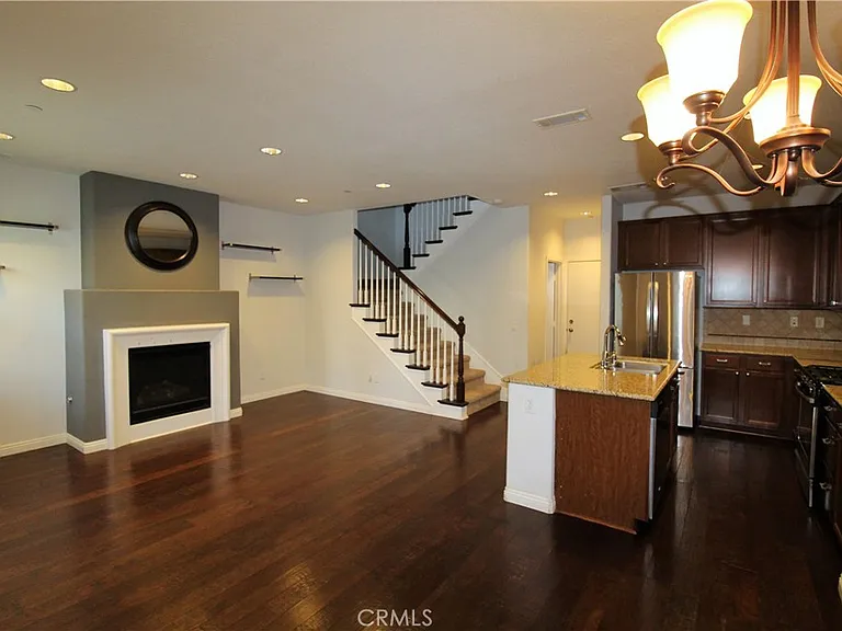 3016 N Juneberry St — Photo 3