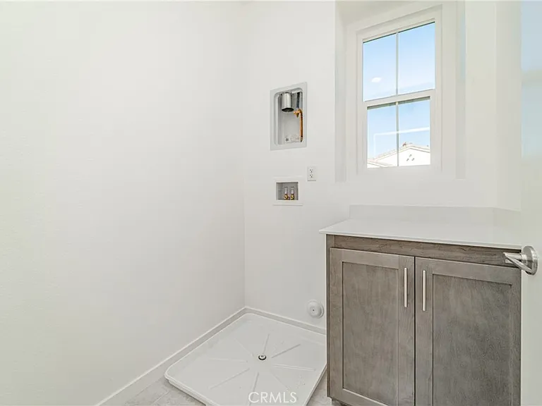 26149 Park Ave #28 — Photo 8