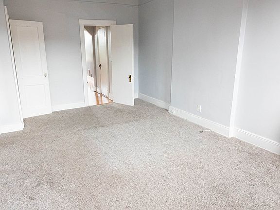 5th image of 518 Lafayette Ave #4