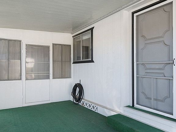 4th image of 34 Isabel Ave #94