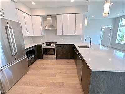 1st image of 124 Highland Ave #305
